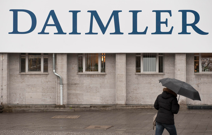 Biểu tượng Daimler tại Berlin, Đức. (Ảnh: AFP/TTXVN)
