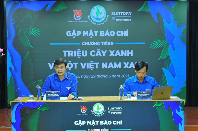 Ông Bùi Quang Huy, Ủy viên dự khuyết Trung ương Đảng, Bí thư Thường trực Trung ương Đoàn phát biểu tại chương trình. (Ảnh: Minh Đức/TTXVN)