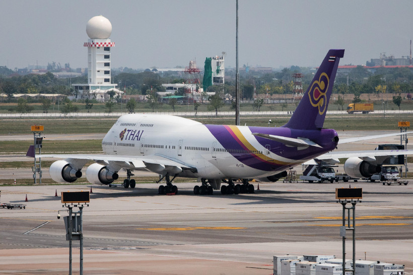Máy bay của Thai Airways tại sân bay Suvarnabhumi ở Bangkok, Thái Lan, ngày 25/3/2020. (Ảnh: AFP/TTXVN)