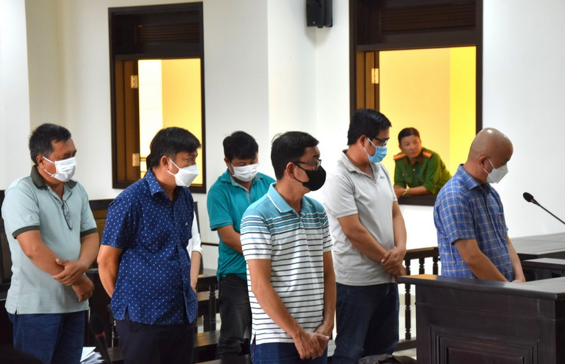 Các bị cáo tại phiên tòa. (Ảnh TTXVN phát)