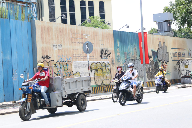 Hô biến đất vàng 2-4-6 Hai Bà Trưng của Sabeco cho doanh nghiệp tư nhân. (Ảnh: Trần Xuân Tình/Vietnam+)