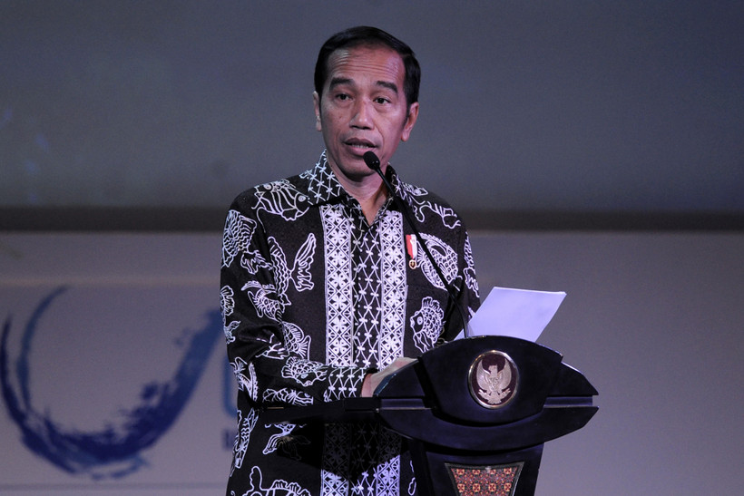 Tổng thống Indonesia Joko Widodo phát biểu tại một sự kiện trên đảo Bali. (Ảnh: AFP/TTXVN)