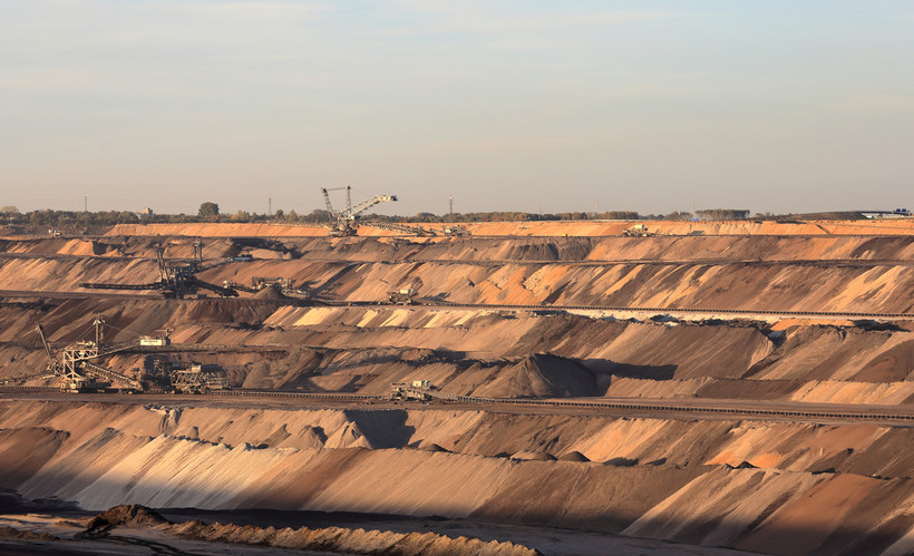 Mỏ khai thác than nâu Tagebau Garzweiler tại bang North Rhine-Westphalia của Đức. (Nguồn: Mining Magazine)