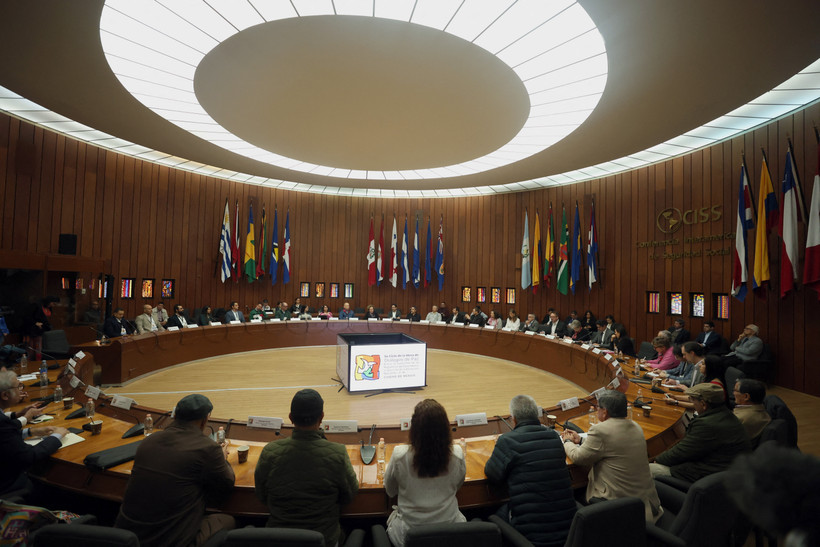 Quang cảnh vòng đàm phán hòa bình thứ 5 giữa Chính phủ Colombia và lực lượng vũ trang Quân đội Giải phóng Quốc gia (ELN) ở Mexico City ngày 17/12/2023. (Ảnh: AFP/TTXVN)