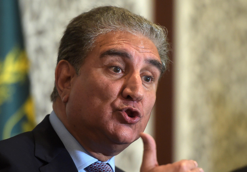 Ngoại trưởng Pakistan Shah Mehmood Qureshi phát biểu tại cuộc họp báo ở Islamabad ngày 16/8/2019. (Ảnh: AFP/TTXVN)