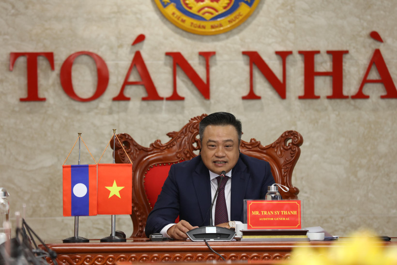 Tổng Kiểm toán nhà nước Việt Nam Trần Sỹ Thanh đã có cuộc hội đàm trực tuyến với Chủ tịch cơ quan Kiểm toán nhà nước Lào , ngày 19/7. (Ảnh: Vietnam+)