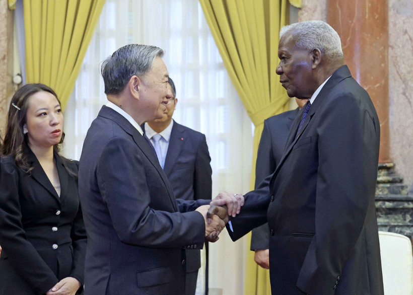 Chủ tịch nước Tô Lâm tiếp Chủ tịch Quốc hội Cuba Esteban Lazo Hernandez. (Ảnh: Nhan Sáng/TTXVN)