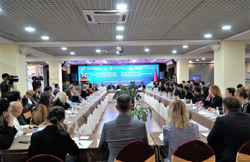 Toàn cảnh Hội nghị Xúc tiến đầu tư, thương mại và du lịch thành phố Cần Thơ tại LB Nga năm 2019. (Ảnh: Dương Trí/TTXVN)