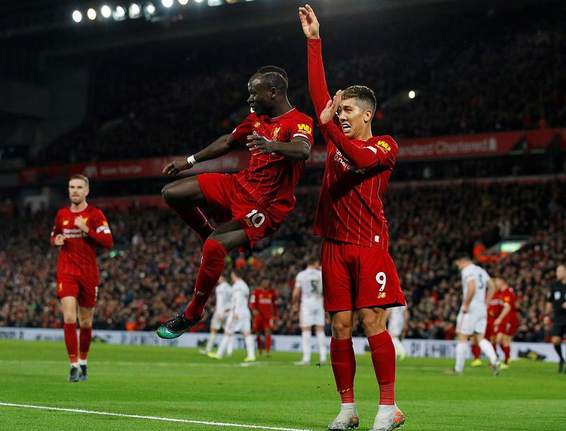 Liverpool vẫn bất bại tại Premier League.