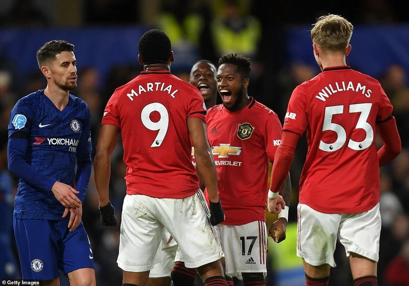 M.U tiếp tục khiến Chelsea phải ôm hận.