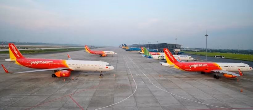 Các hãng hàng không đã tăng tần suất chuyến bay trên nhiều đường bay nội địa. (Ảnh: CTV/Vietnam+)