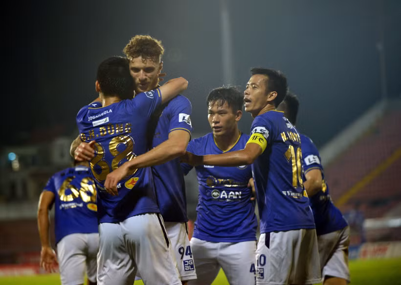 Hà Nội FC được kỳ vọng sẽ bùng nổ sau khi có chiến thắng đầu tay. (Ảnh: TTXVN)