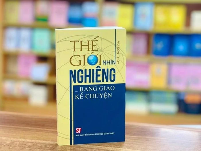 Ra mắt cuốn sách phác họa bức tranh ngoại giao Việt Nam thời đại Hồ Chí Minh