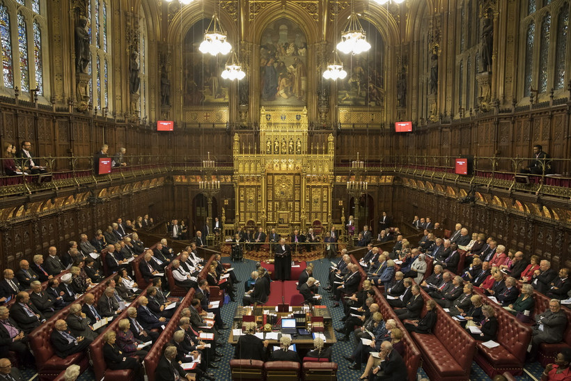 Toàn cảnh một phiên họp Thượng viện Anh tại thủ đô London. (Ảnh: AFP/TTXVN)
