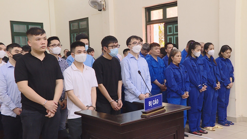 Các bị cáo tại phiên tòa. (Ảnh: Thành Phương/TTXVN phát)