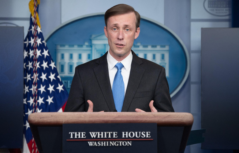 Cố vấn an ninh quốc gia của Nhà Trắng Jake Sullivan tại cuộc họp báo ở Washington, DC. (Ảnh: AFP/TTXVN)