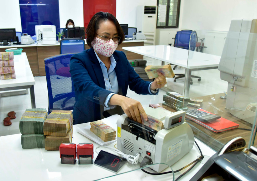 Hoạt động nghiệp vụ tại VietinBank chi nhánh Hai Bà Trưng, Hà Nội. (Ảnh: Trần Việt/TTXVN)
