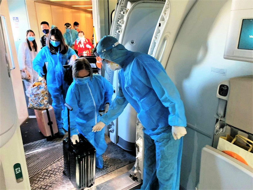 Ngành hàng không sẽ tổ chức các chuyến bay đưa người dân từ Thành phố Hồ Chí Minh và các tỉnh phía Nam về địa phương. (Ảnh: CTV/Vietnam+)