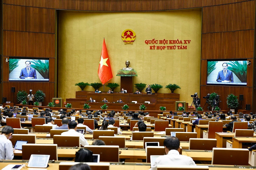 Phó Chủ tịch Quốc hội Trần Quang Phương điều hành phiên họp. (Ảnh: Doãn Tấn/TTXVN)