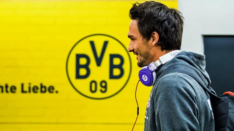 Hàng thủ Bayern sẽ thiếu đi sự chắc chắn khi Hummels ra đi. (Nguồn: bundesliga.com)