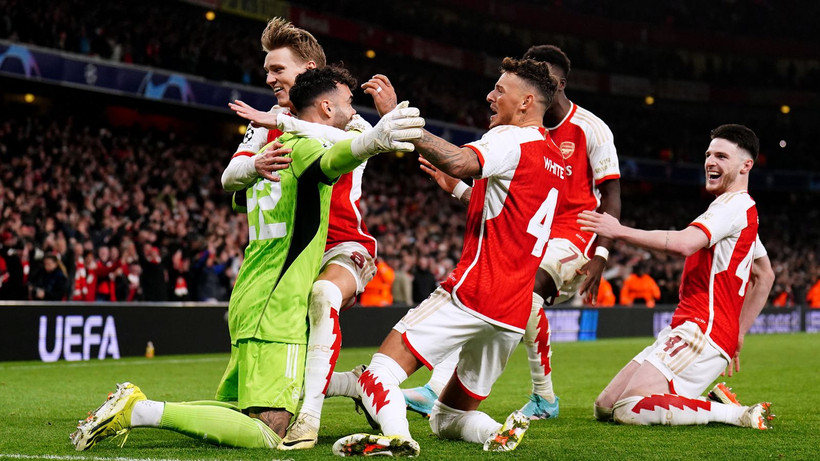 Arsenal vào tứ kết Champions League sau loạt sút luân lưu may rủi. (Nguồn: Getty Images)