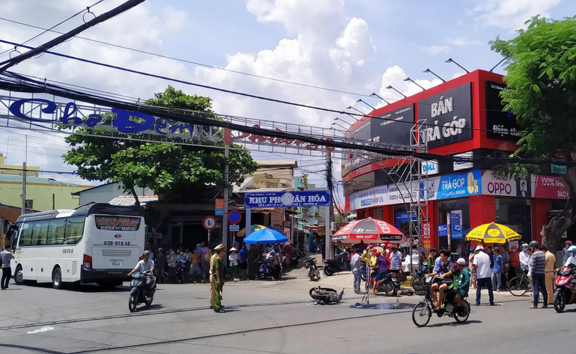 Hiện trường vụ tai nạn. (Ảnh: Nam Thái/TTXVN)