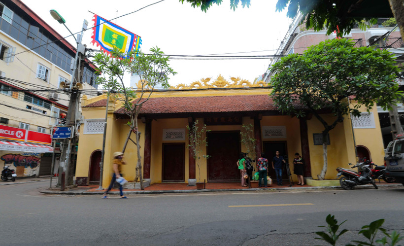 Đền Bạch Mã là một trong tứ trấn của Thăng Long - Hà Nội, hiện đang tọa lạc trên địa bàn phường Hàng Buồm, quận Hoàn Kiếm (Hà Nội). (Ảnh: Thanh Tùng/TTXVN)