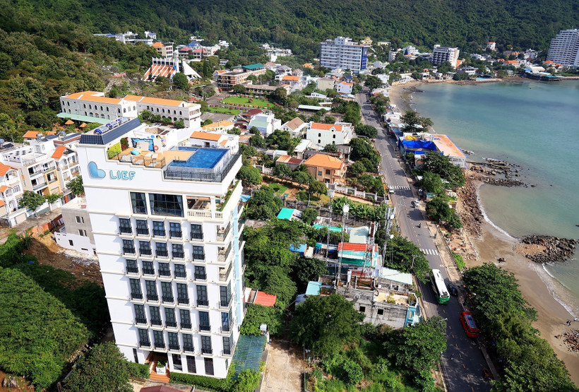 Khu vực khách sạn, nhà nghỉ ở Bãi Trước, đường Trần Phú, thành phố Vũng Tàu (Bà Rịa- Vũng Tàu). (Ảnh: Hồng Đạt/TTXVN)