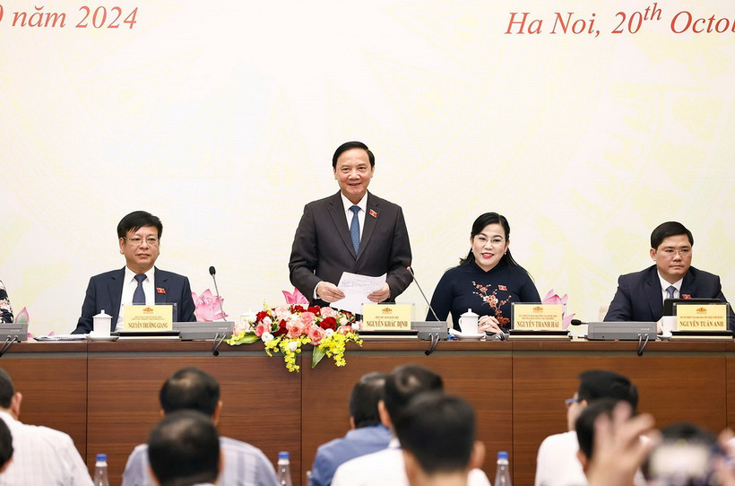 Phó Chủ tịch Quốc hội Nguyễn Khắc Định phát biểu. (Ảnh: Doãn Tấn/TTXVN)