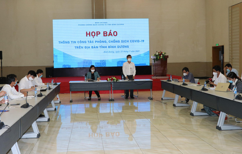 Quang cảnh buổi họp báo. (Ảnh: Dương Chí Tưởng/TTXVN)