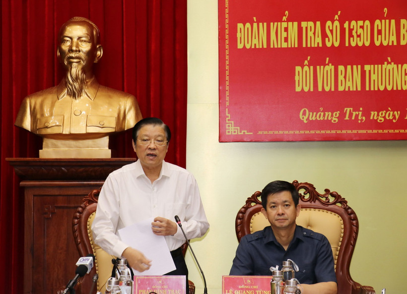 Đồng chí Phan Đình Trạc, Ủy viên Bộ Chính trị, Bí thư Trung ương Đảng, Trưởng Ban Nội chính Trung ương phát biểu tại buổi làm việc. (Ảnh: Thanh Thủy/TTXVN)