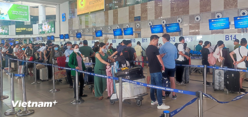 Hàng không tăng trưởng cả về hành khách và hàng hóa dù thiếu hụt máy bay. (Ảnh: Việt Hùng/Vietnam+)