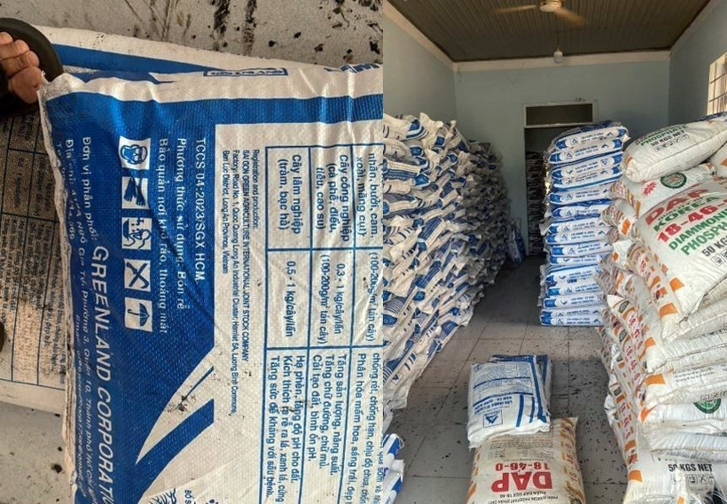 Phân bón giả. (Ảnh: TTXVN phát)