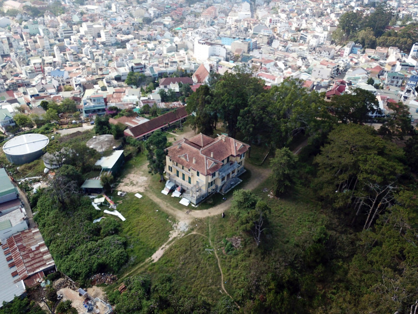 Khu vực Đồi Dinh, mảng xanh hiếm hoi còn sót tại trước tốc độ đô thị quá nóng của Đà Lạt. (Ảnh: Quốc Hùng-Đặng Tuấn/TTXVN)