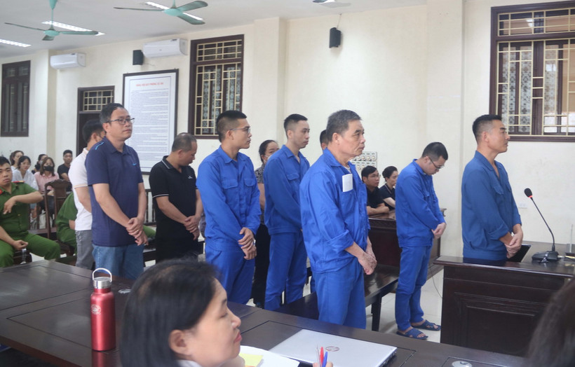 Các bị cáo tại phiên tòa. (Ảnh: Thu Hoài/TTXVN)