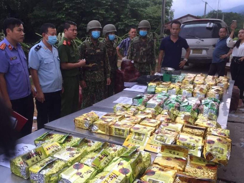 11 tháng của năm, toàn ngành đã phát hiện, bắt giữ và xử lý 14.100 vụ vi phạm pháp luật Hải quan với trị giá hàng hóa vi phạm ước tính 4.231 tỷ đồng. (Ảnh minh họa. Nguồn: Vietnam+)
