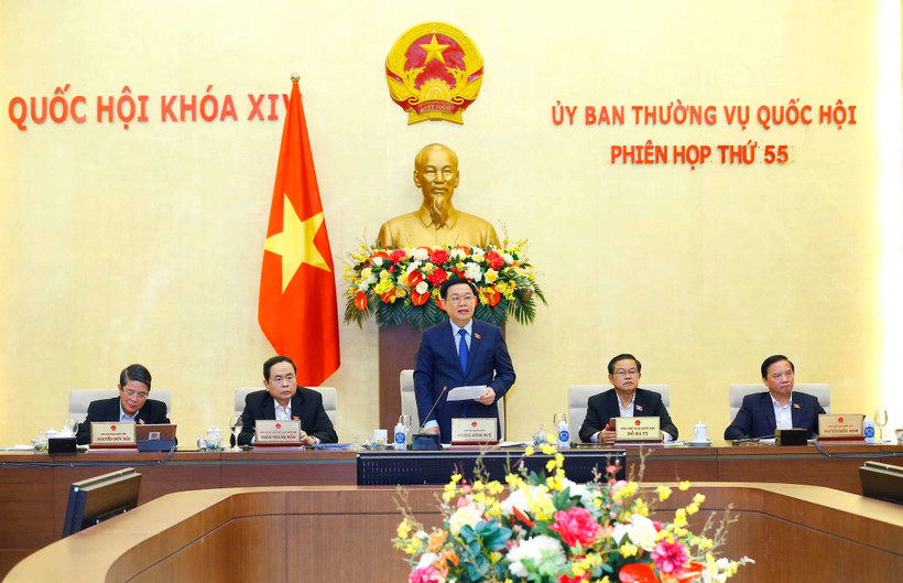 Chủ tịch Quốc hội Vương Đình Huệ phát biểu kết luận nội dung Phiên họp. (Ảnh: Doãn Tấn/TTXVN)