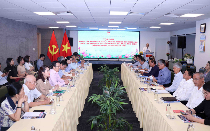 Quang cảnh tọa đàm. (Ảnh: Xuân Khu/TTXVN)