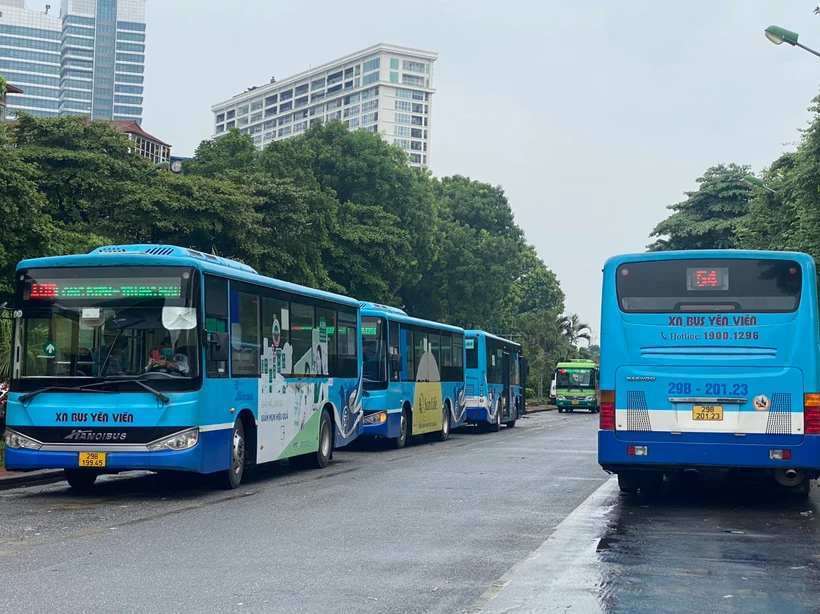 Kiến nghị dừng hoạt động loạt tuyến buýt tại Hà Nội có mức trợ giá cao kể từ ngày 1/4. (Ảnh: Việt Hùng/Vietnam+)