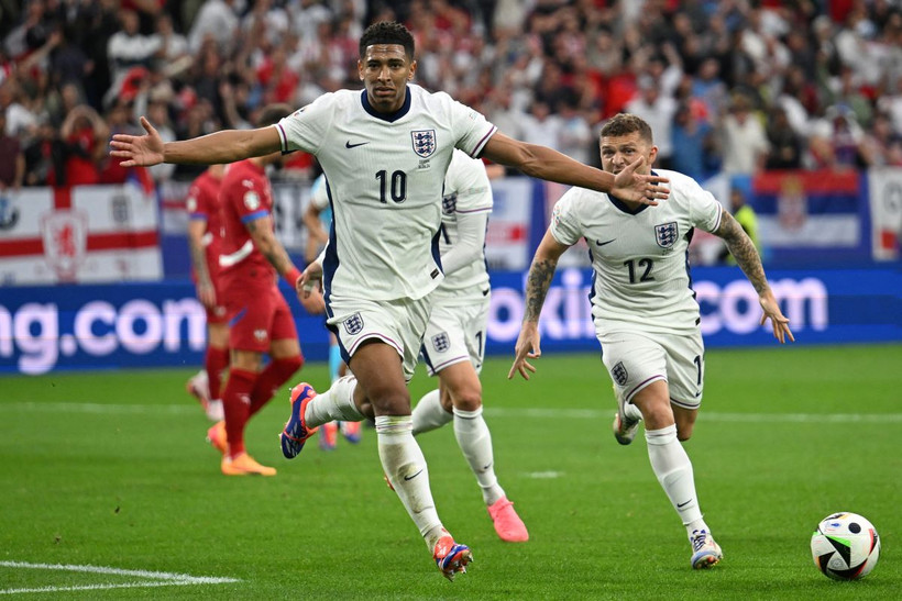 Jude Bellingham lập kỳ tích sau khi góp mặt ở trận Anh-Serbia. (Ảnh: AFP/TTXVN)