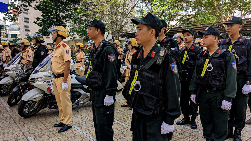 Công an Thành phố Hồ Chí Minh ra quân tấn công tội phạm. (Ảnh: Thành Chung/TTXVN)