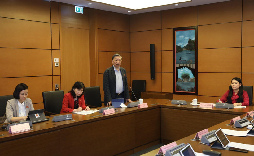 Đại tướng Tô Lâm, Bộ trưởng Bộ Công an, đại biểu Quốc hội tỉnh Bắc Ninh phát biểu tại tổ. (Ảnh: Văn Điệp/TTXVN)