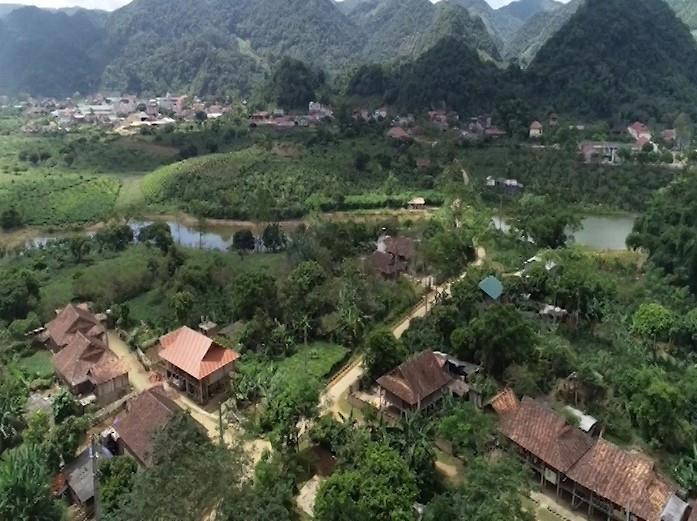 Huyện Thuận Châu (tỉnh Sơn La) - nơi đón Bác về thăm năm xưa ngày một đổi mới và phát triển. (Ảnh: TTXVN phát)