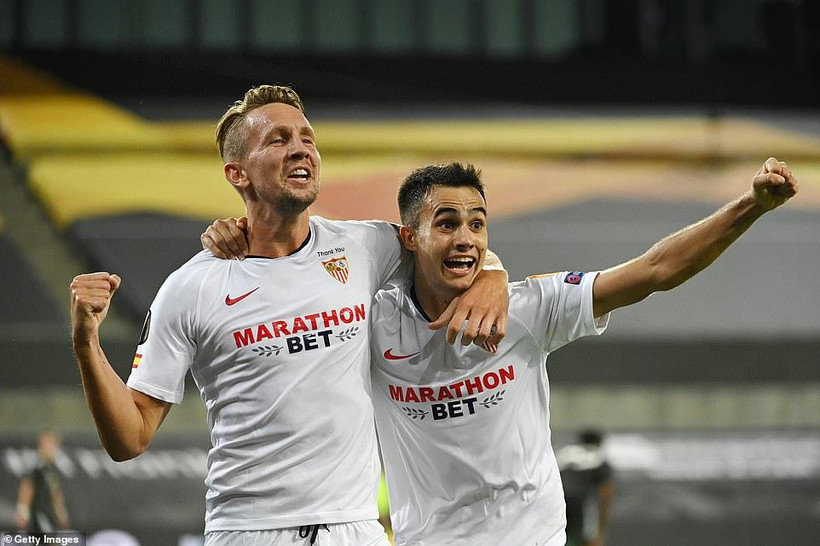 Sevilla lần thứ 6 vào chung kết Europa League.