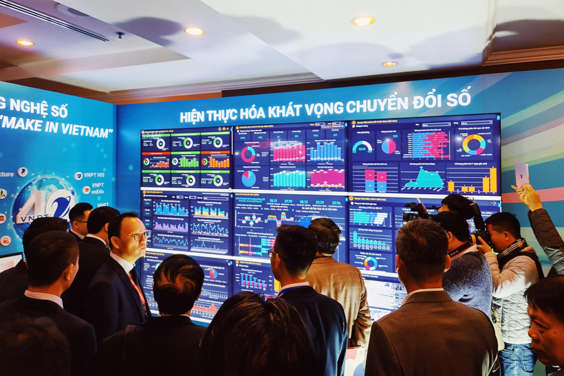 VNPT nỗ lực khẳng định vị trí đơn vị tiên phong trong chuyển đổi số quốc gia. (Ảnh: T.Q/Vietnam+)