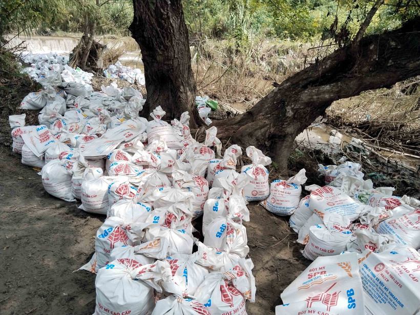 Chi nhánh Kim loại màu Bắc Kạn cơ bản đã thu gom xong lượng bùn thải và lưu trữ tại các vị trí theo quy hoạch. (Ảnh: Nguyễn Công Hải/TTXVN)