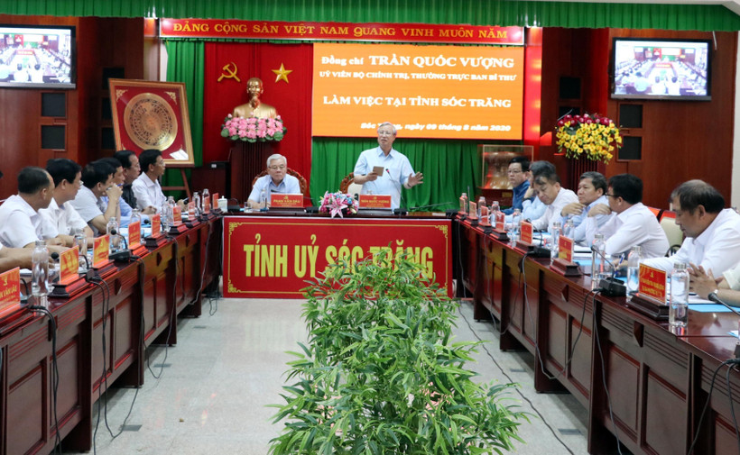 Ông Trần Quốc Vượng, Thường trực Ban Bí thư phát biểu tại buổi làm việc với Tỉnh ủy Sóc Trăng. (Ảnh: Trung Hiếu/TTXVN)