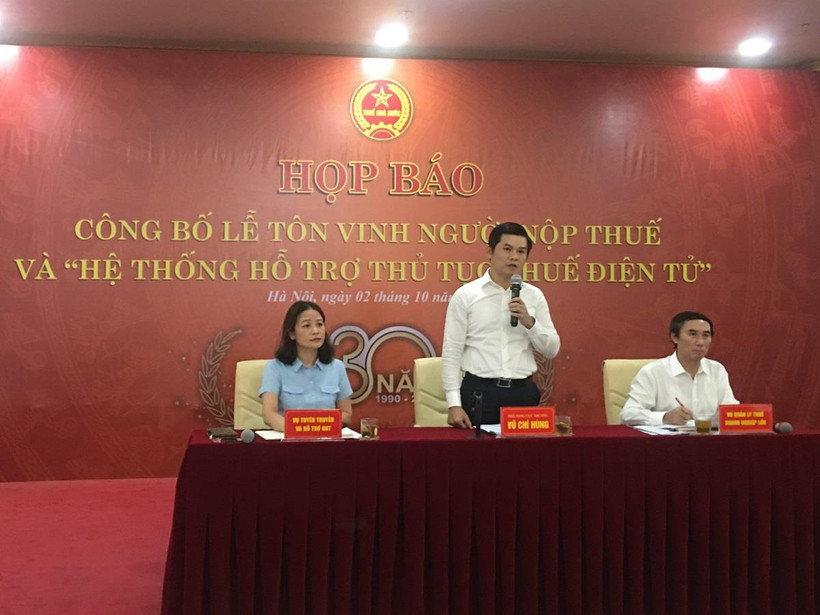 Họp báo công bố Lễ Tôn vinh Người nộp thuế và Hệ thống hỗ trợ thủ tục thuế điện tử, ngày 2/10. (Ảnh: Vietnam+)