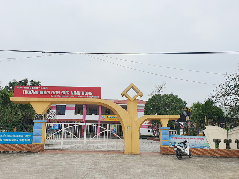 Trường mầm non Đức Ninh Đông nơi có hiệu trưởng bị kỷ luật buộc thôi việc do sử dụng văn bằng không hợp pháp để được tuyển dụng vào viên chức. (Nguồn: Báo Quảng Bình) 