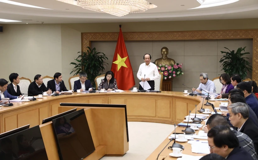 Bộ trưởng, Chủ nhiệm Văn phòng Chính phủ Mai Tiến Dũng chủ trì cuộc họp. (Ảnh: Văn Điệp/TTXVN)